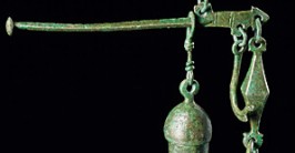 Eine römische Schnellwaage aus Bronze (Foto: Jürgen Vogel/LVR-LandesMuseum Bonn)